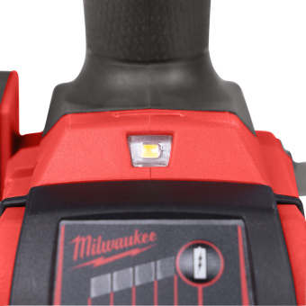 Аккумуляторная ударная дрель-шуруповёрт Milwaukee M18 FPD3-402C (4933492473)