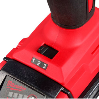 Бесщеточный импульсный винтоверт Milwaukee M18 BLIDR-502X (4933492843)