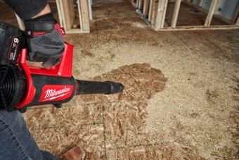 Аккумуляторная воздуходувка Milwaukee M12BBL-0 (4933472214)