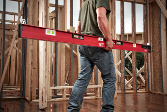 Уровень выдвижной Milwaukee 200-366 см