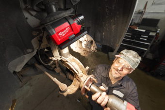 Аккумуляторный фонарь Milwaukee M12 PAL-0 (4933478226)