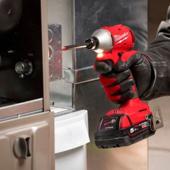 Бесщеточный импульсный винтоверт Milwaukee M18 BLIDR-0X (4933492842)