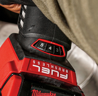 Аккумуляторная угловая шлифовальная машина Milwaukee M18 FSAGV115XPDB-0 FUEL (4933478774)