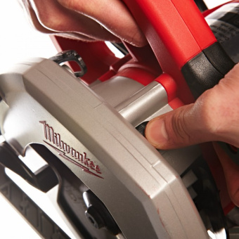 Циркулярная пила Milwaukee CS 60 (4933419225)