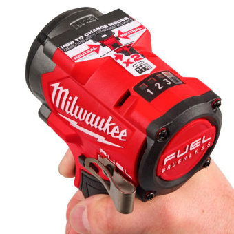 Аккумуляторный гайковёрт M12 FCIWF38G3-0