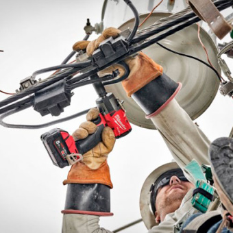 Аккумуляторный гайковёрт Milwaukee M18 FMTIW2F12-0 (4933498057)