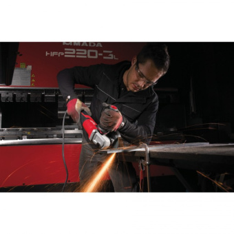 Угловая шлифовальная машина Milwaukee AGV 15-150 XC (4933433250)