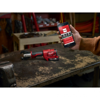 Аккумуляторный гидравлический инструмент для обжима кабеля Milwaukee M18 HCCT-201C FUEL ONE-KEY (4933451194)