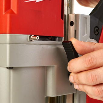 Дрель на магнитной станине MDE 41 (4933451015)