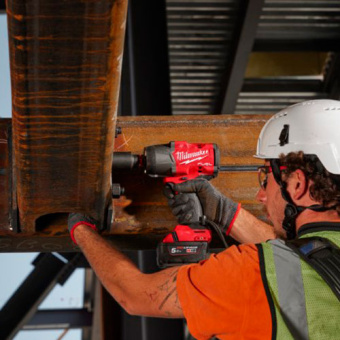 Аккумуляторный гайковёрт Milwaukee M18 FHIW2F12-0X (4933492782)