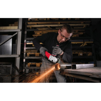 Угловая шлифмашина Milwaukee AGV 12-125Х (4933428085)