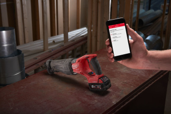 Аккумуляторная сабельная пила Milwaukee M18ONEFSZ-502X (4933478294)