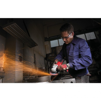 Угловая шлифовальная машина Milwaukee AGV 15-150 XC (4933433250)