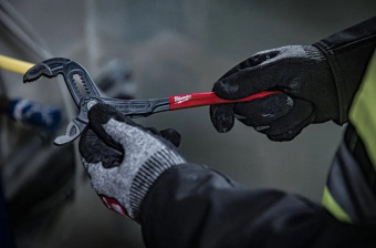 Клещи сантехнические 180 мм Milwaukee