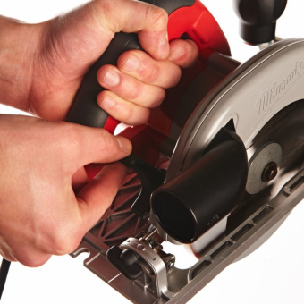 Циркулярная пила Milwaukee CS 55 (4933403635)