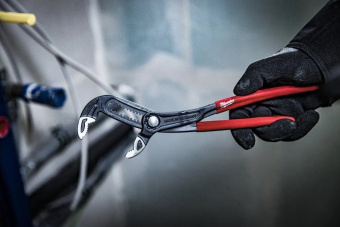 Клещи сантехнические 250 мм Milwaukee