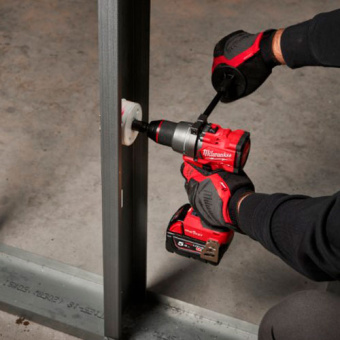 Аккумуляторная ударная дрель-шуруповерт Milwaukee M18 ONEPD3-0X (4933492798)