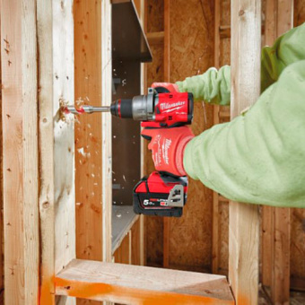 Аккумуляторная дрель-шуруповерт Milwaukee M18 FDD3-0 (4933498059)