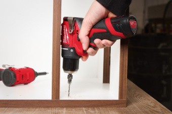 Аккумуляторная  дрель шуруповерт M12 BLDDRC-0