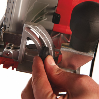 Циркулярная пила Milwaukee CS 55 (4933403635)