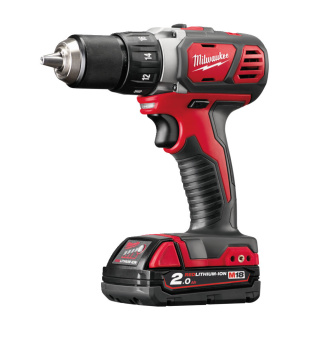 Аккумуляторная дрель-шуруповерт  Milwaukee M18BDD-202C (4933443555)